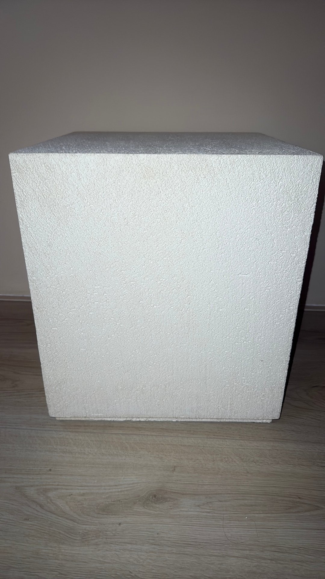 Zara bijzettafel cement, Minder dan 55 cm, Rond, Zo goed als nieuw, Ophalen