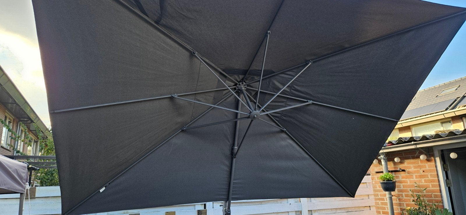 Foto 5 van schotelparasol