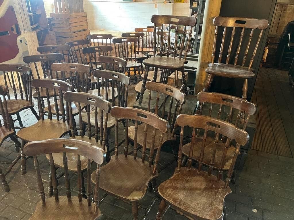 Vintage houten spijlenstoelen - Grote partij kroeg stoelen