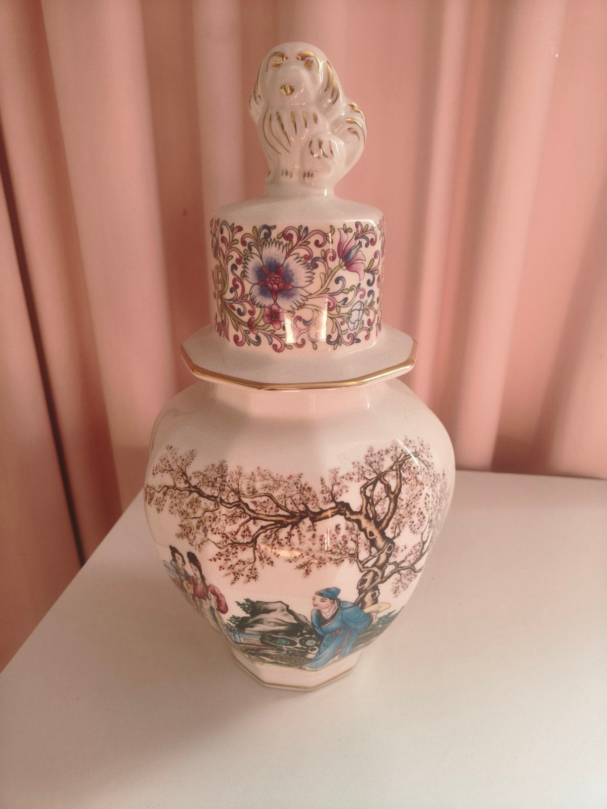 Decoratieve Chinese vaas met deksel en haan, Ophalen of Verzenden
