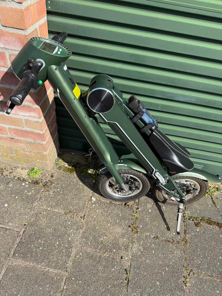 Opvouwbare elektrische e-scooter met Bluetooth en alarm, Fietsen en Brommers, Steps, Gebruikt, Elektrische step (E-scooter), Ophalen of Verzenden