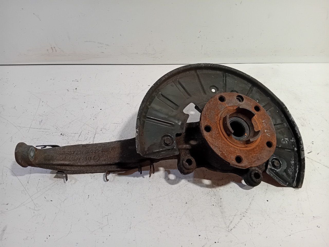 Wielnaaf links voor Audi Q7, Onderdelen@venauto.nl, Van der Ven Autorecycling B.V., Gebruikt, Ettenseweg 76, 4706 PB Roosendaal, The Netherlands