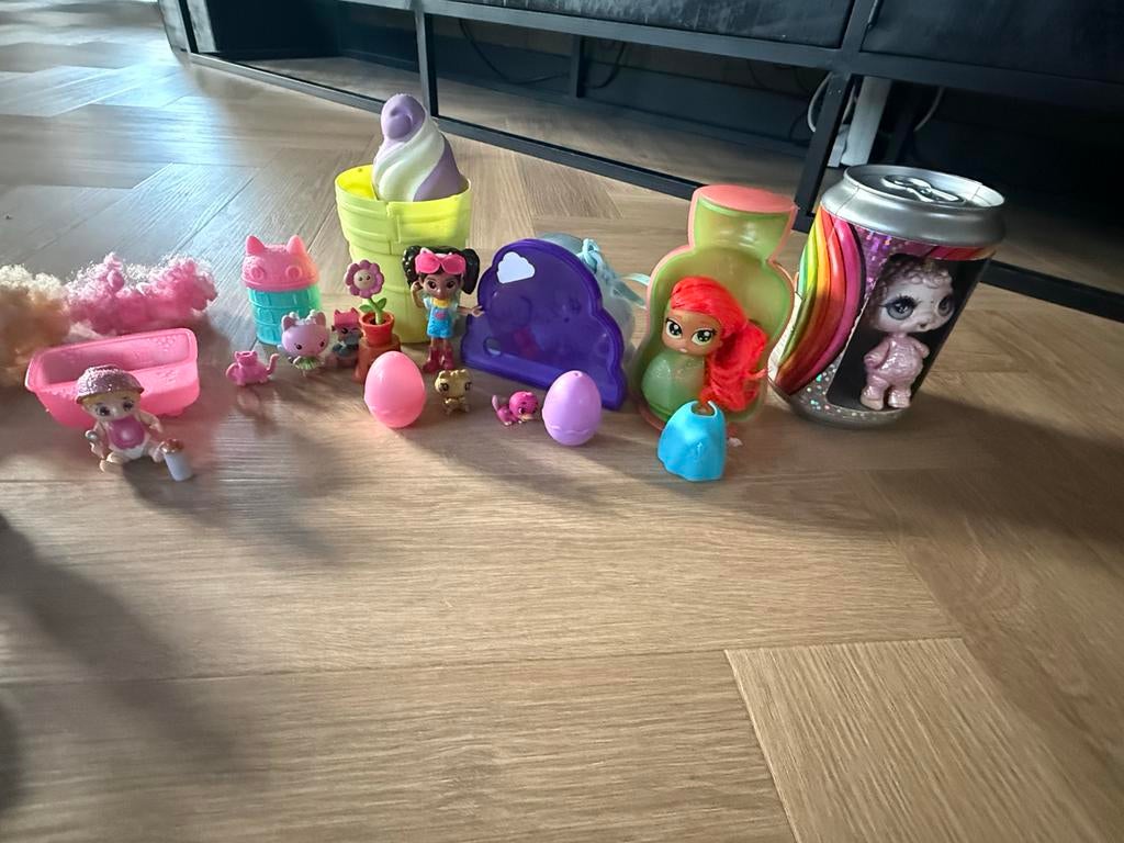 Veel leuke LOL poppen met accesoires. Alles in 1 koop., Ophalen of Verzenden, Gebruikt, Overige typen