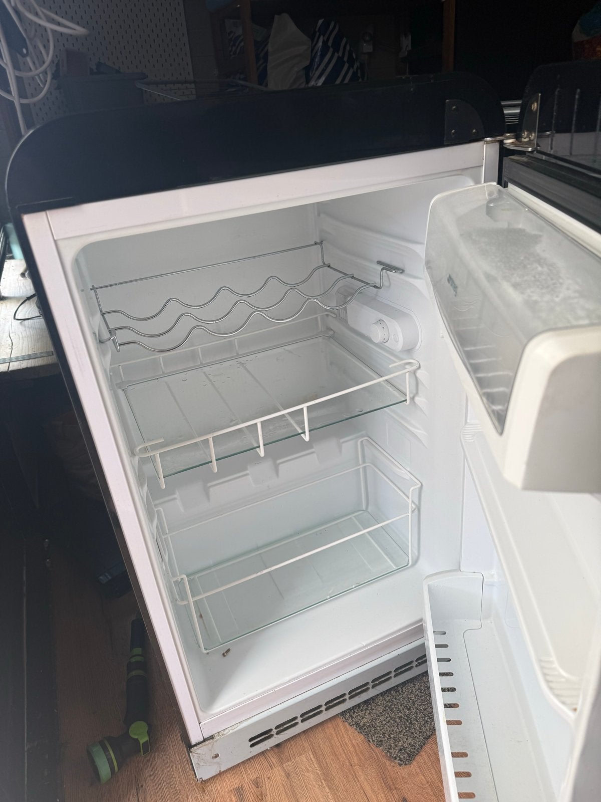 SMEG Heineken Koelkast - Compact en Stijlvol, Ophalen, Minder dan 85 cm, Minder dan 75 liter, 45 tot 60 cm