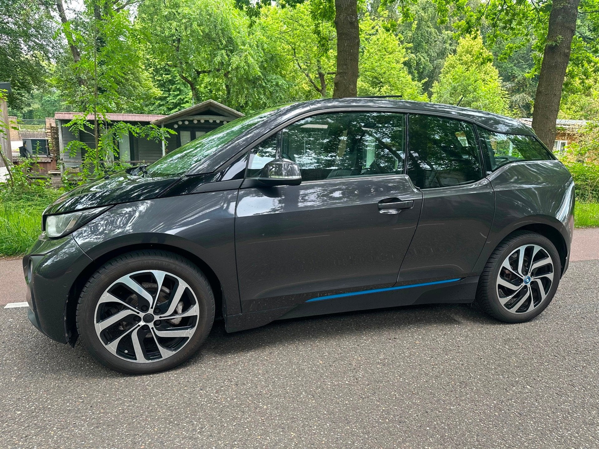 BMW I3 Basis Comfort 22 kWh FULL OPTION LEER PANORAMADAK, Automaat, Achterwielaandrijving, Gebruikt, 4 stoelen