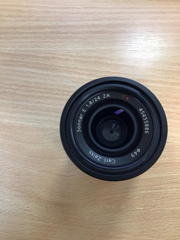 Sony Carl Zeiss Sonnar E 1.8/24 ZA Lens (SEL24F18Z), Audio, Tv en Foto, Fotografie | Accu's en Batterijen, Ophalen, Gebruikt, .