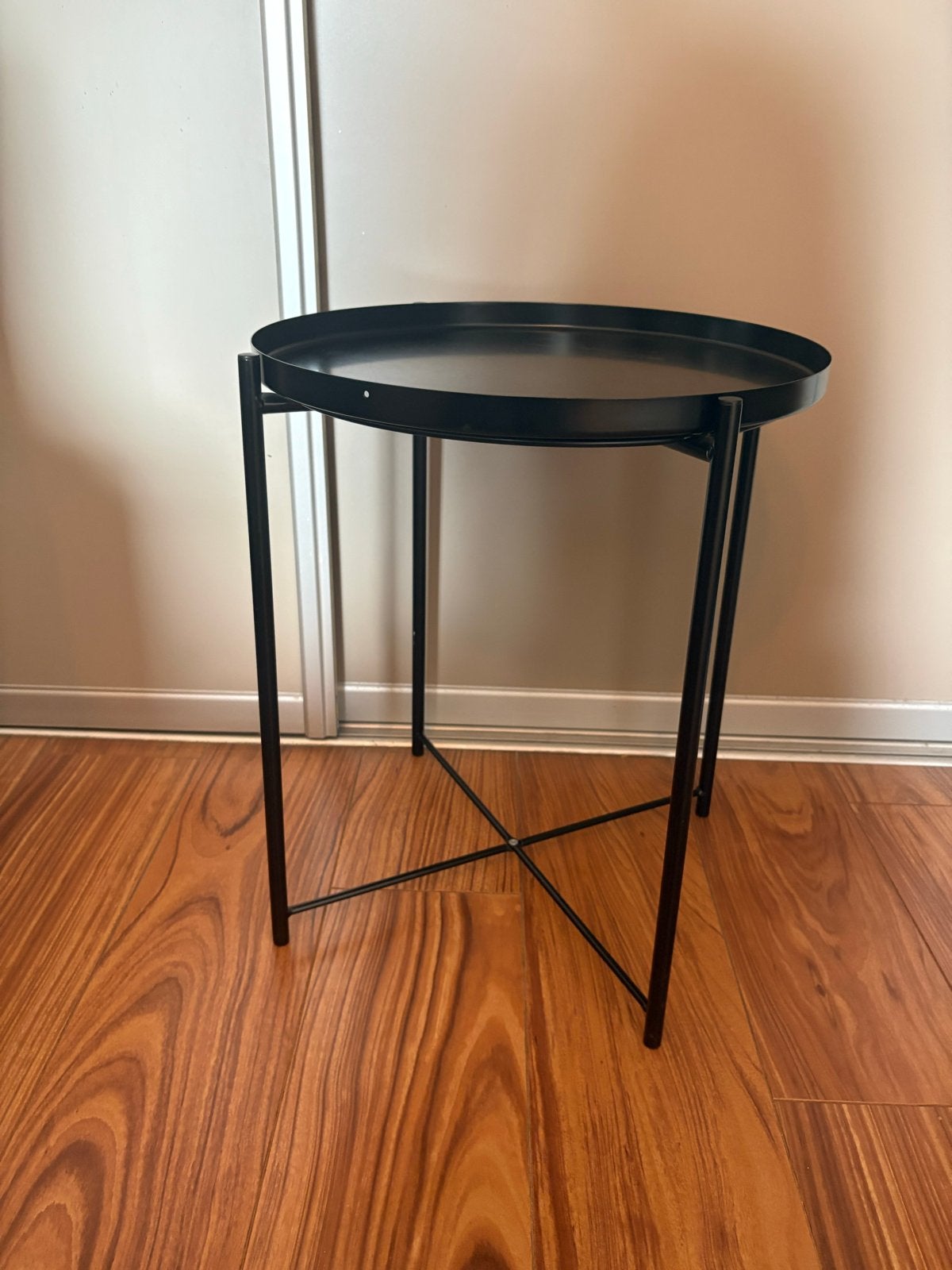IKEA Gladom bijzettafel - Zwart, Huis en Inrichting, Minder dan 55 cm, Metaal of Aluminium, Rond, Zo goed als nieuw