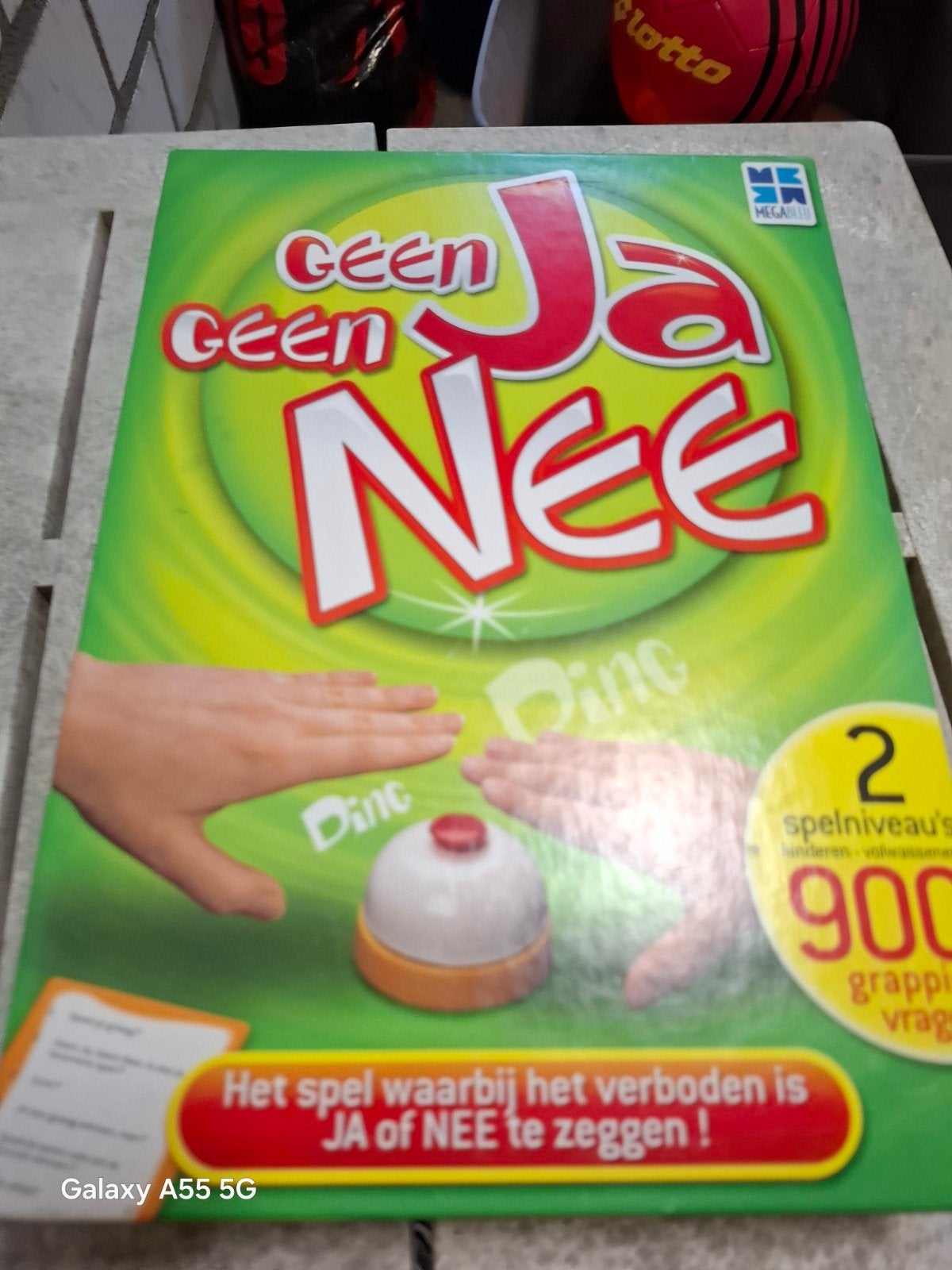 Geen Ja Geen Nee - Het hilarische gezelschapsspel!, Megableu, Megableu, Info@megableu.com, Vijf spelers of meer