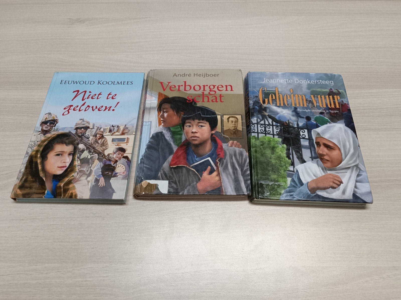 serie vervolgde kerk E. Koolmees,A. Heijboer &J. Donkersteeg, Ophalen of Verzenden, Zo goed als nieuw, Non-fictie