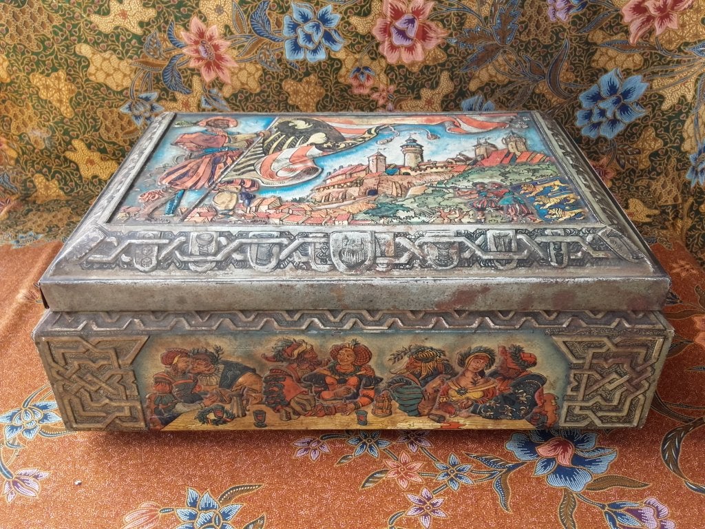 Mooie oude kist of doos uit Duitsland van blik 30-42 cm., Ophalen of Verzenden
