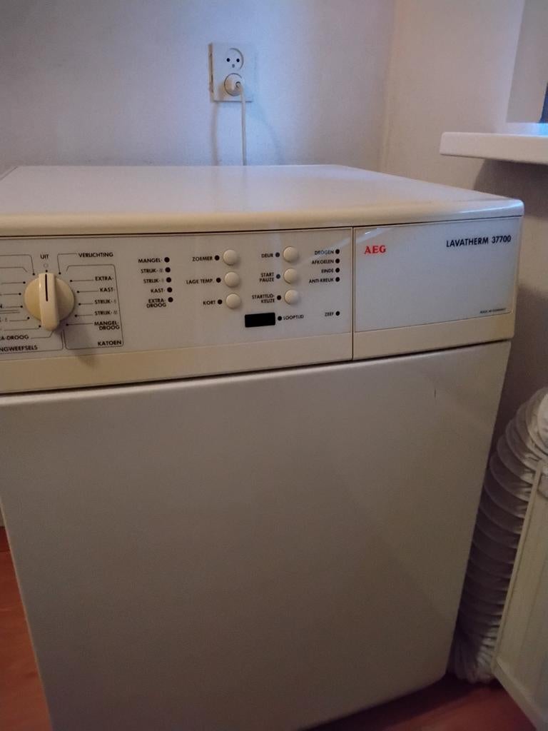 AEG Lavatherm wasdroger, Ophalen, 6 tot 8 kg, Gebruikt, Luchtafvoer