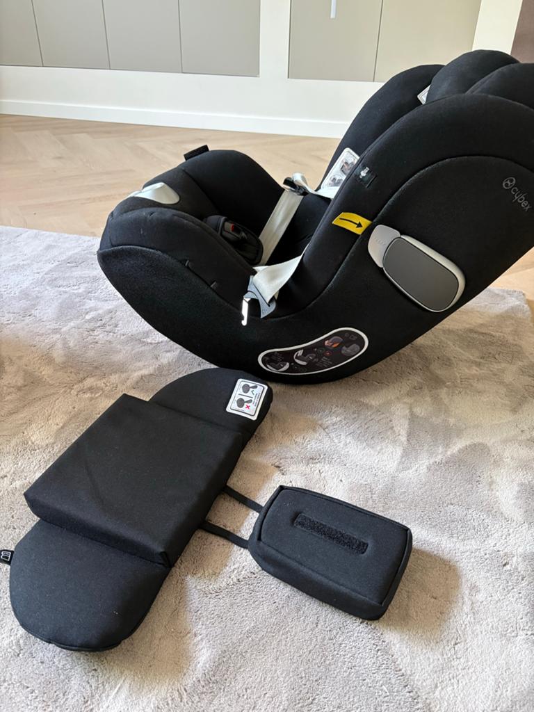 Complete set CYBEX Maxi Cosi, autostoel en base., Gebruikt, 0 t/m 18 kg, Verstelbare rugleuning, Isofix