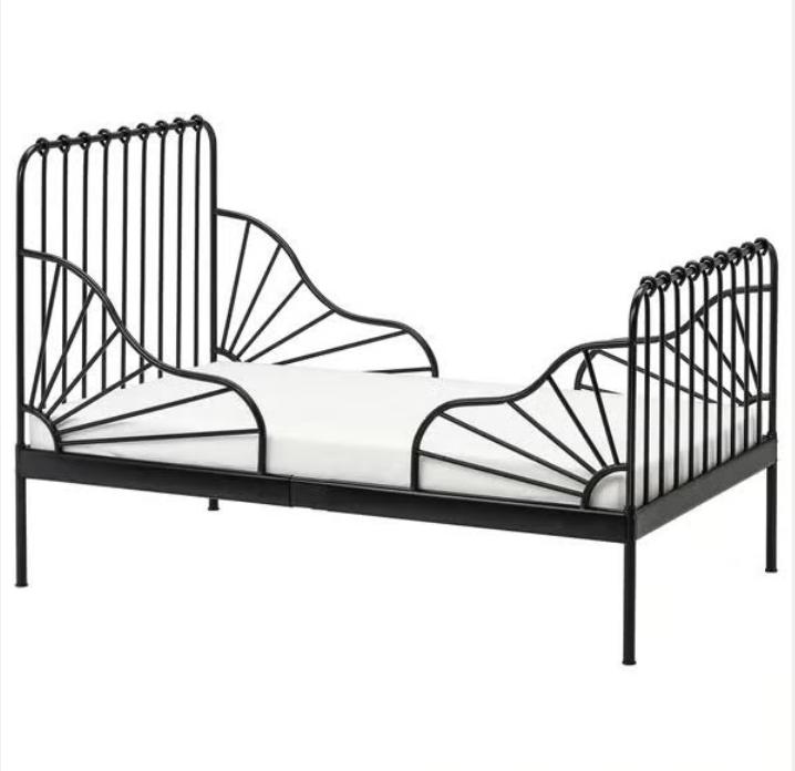 MINNEN meegroeibed zwart van IKEA, Kinderen en Baby's, Kinderkamer | Bedden, 85 tot 100 cm, Gebruikt, 140 tot 160 cm, Ophalen