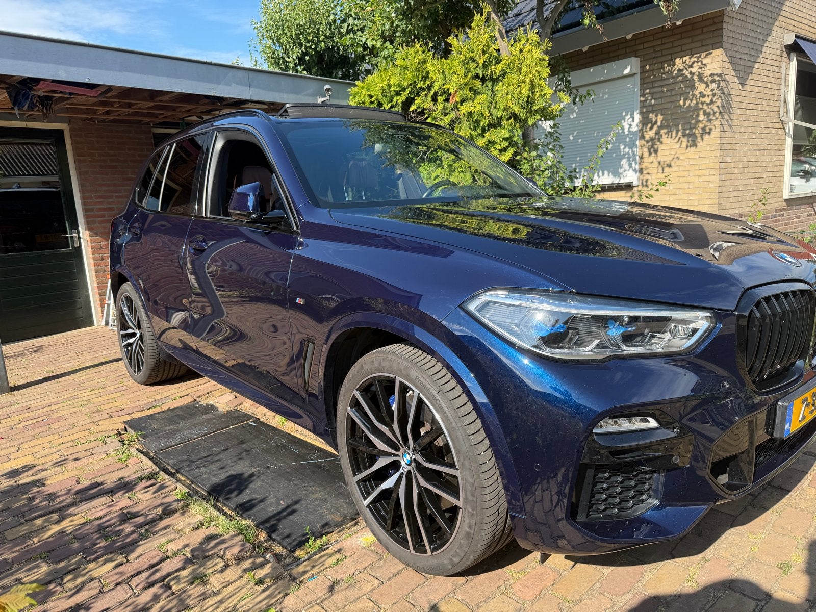 BMW X5 Xdrive45e 394pk Aut 2021 Blauw btw auto, Auto's, X5, Blauw, 2410 kg, Vierwielaandrijving