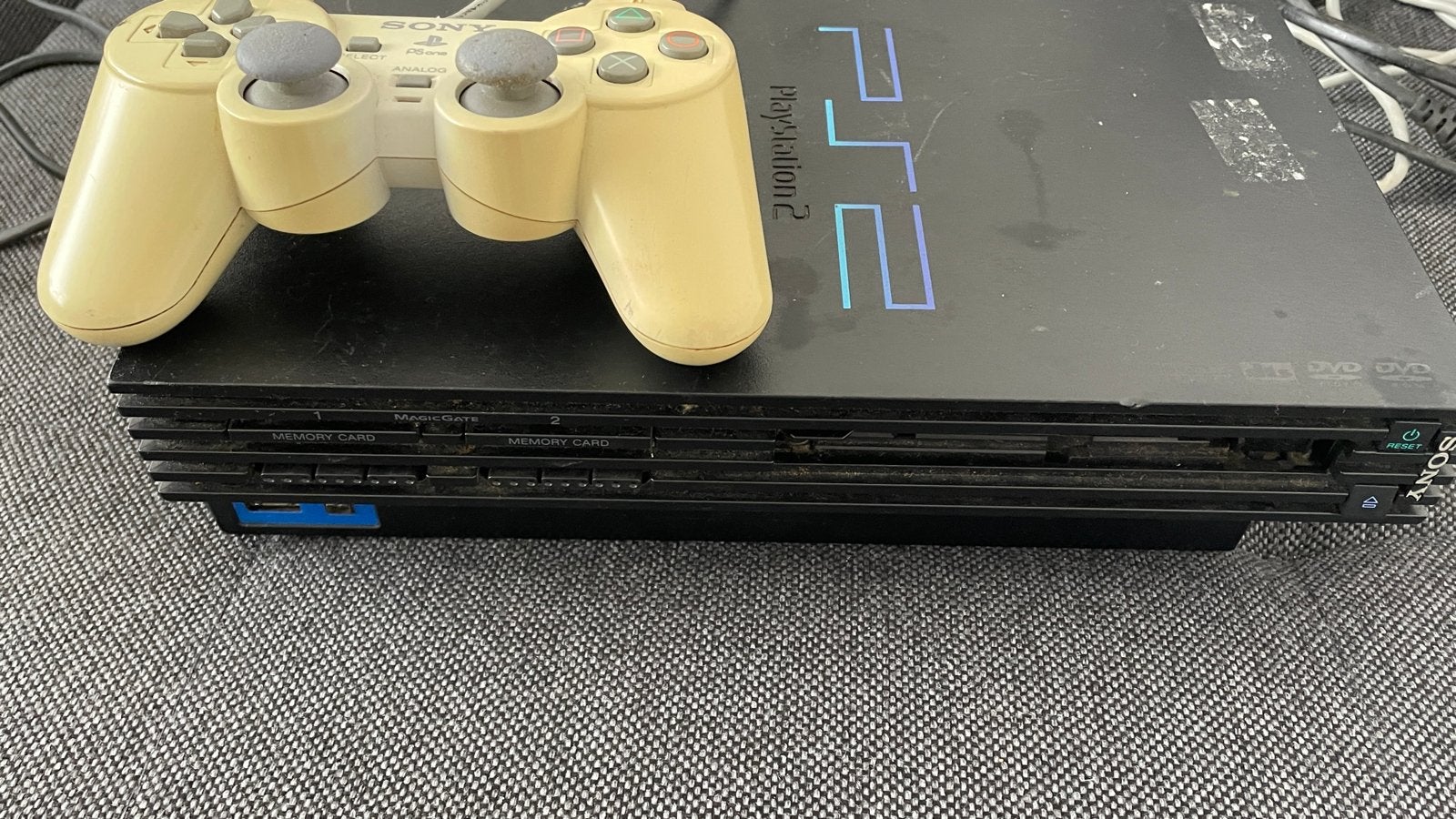 Sony PlayStation 2 (PS2) met controller, Spelcomputers en Games, Ophalen, Gebruikt, Met 1 controller, Phat