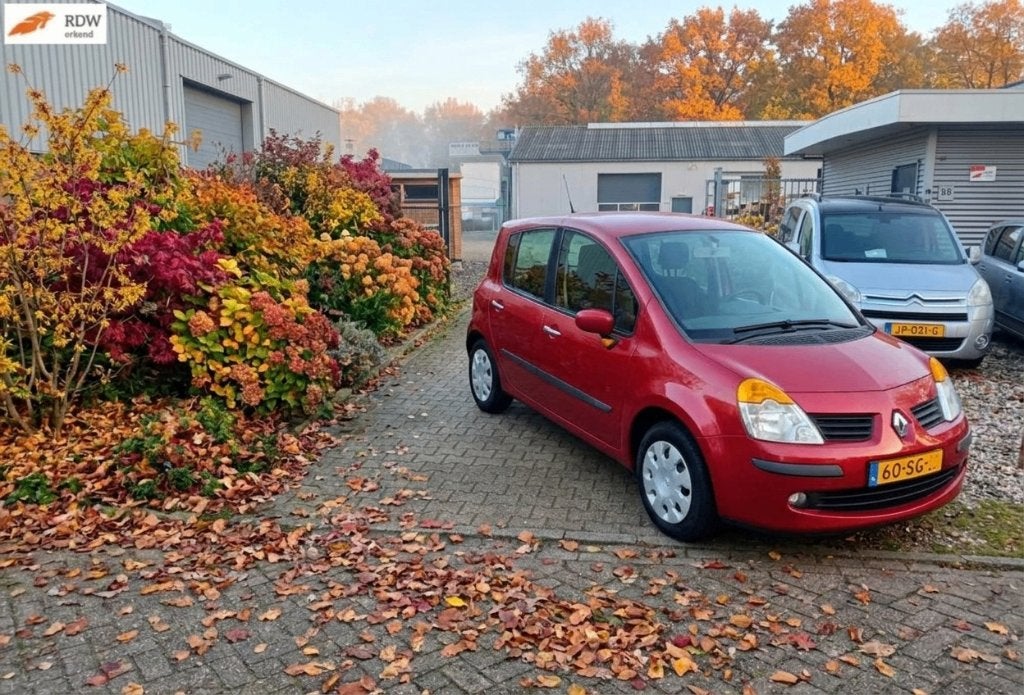 Renault Modus 1.6 16V 2005 Rood NIEUWE APK! 134DKM! TREKHAAK, Voorwielaandrijving, 1145 kg, Zwart, 4 cilinders