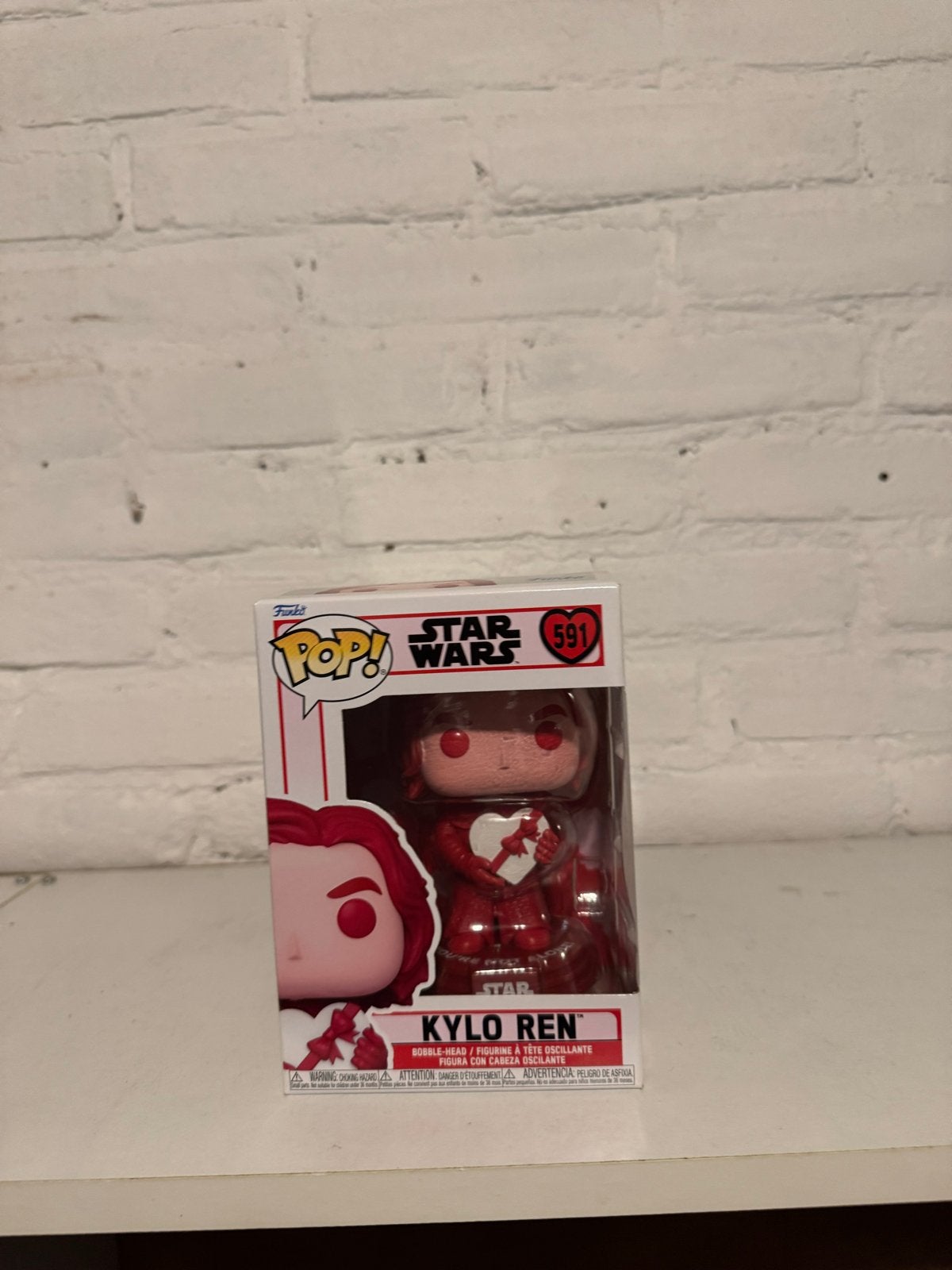 Funko Pop! Star Wars Kylo Ren (Valentijn editie), Ophalen of Verzenden, Nieuw