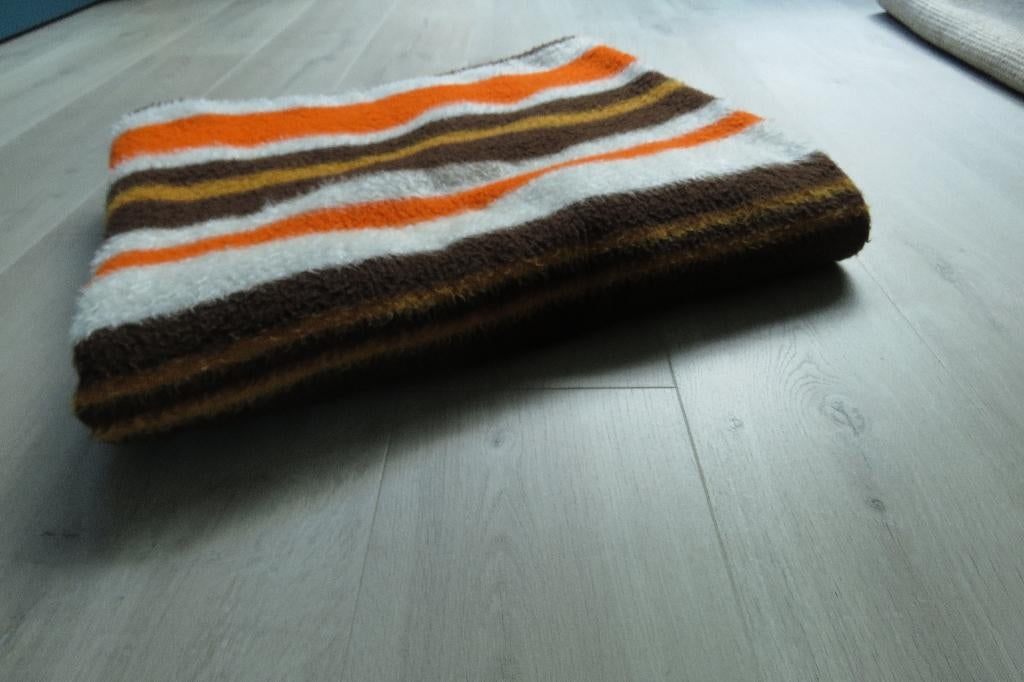 Retro Vintage Jaren 70 Sprei van Pluche - Tetem, Ophalen, Gebruikt