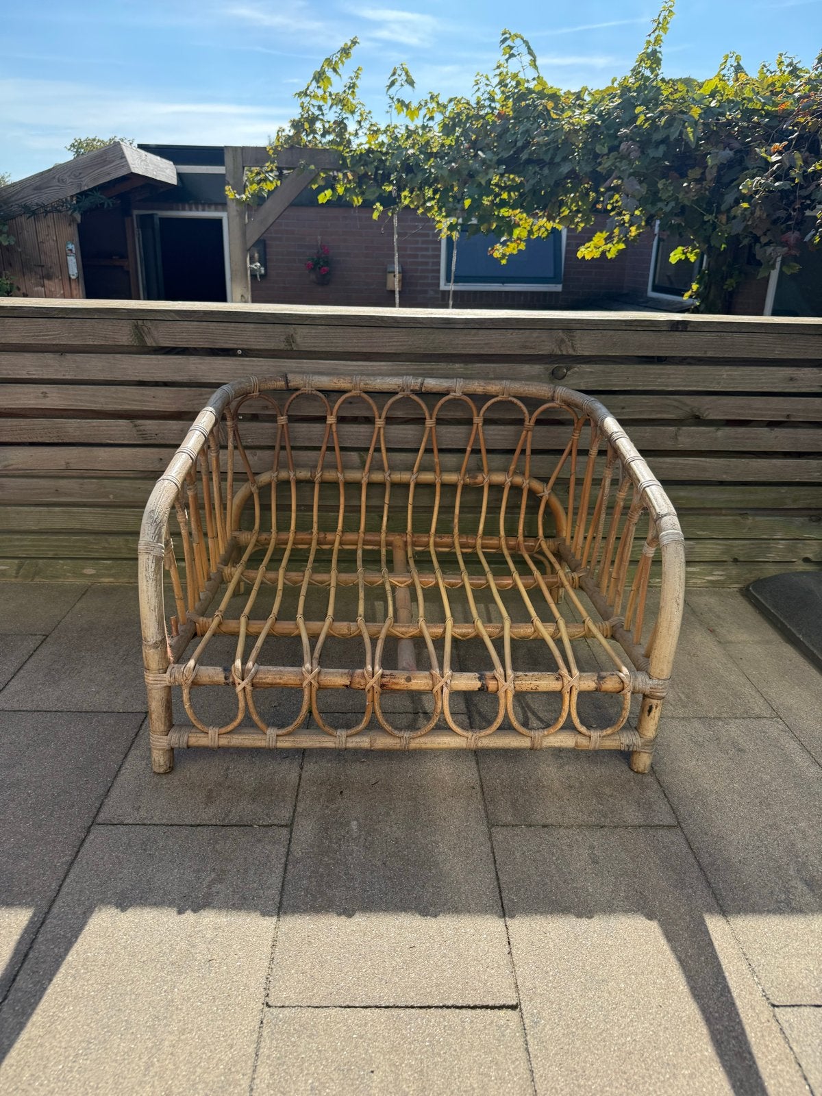 Rotan bankje voor kat/hond – binnen of buiten, Ophalen