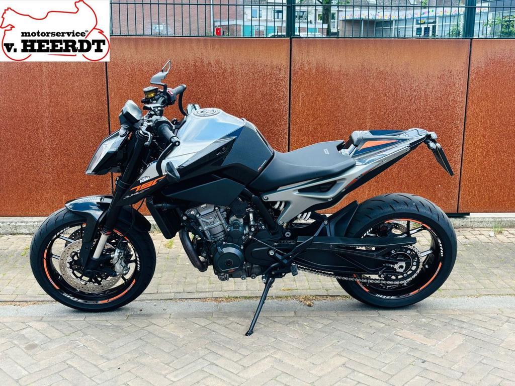 KTM 790 DUKE (bj 2018) 22,989 km, 2 cilinders, KTM, Bedrijf, Onbekend