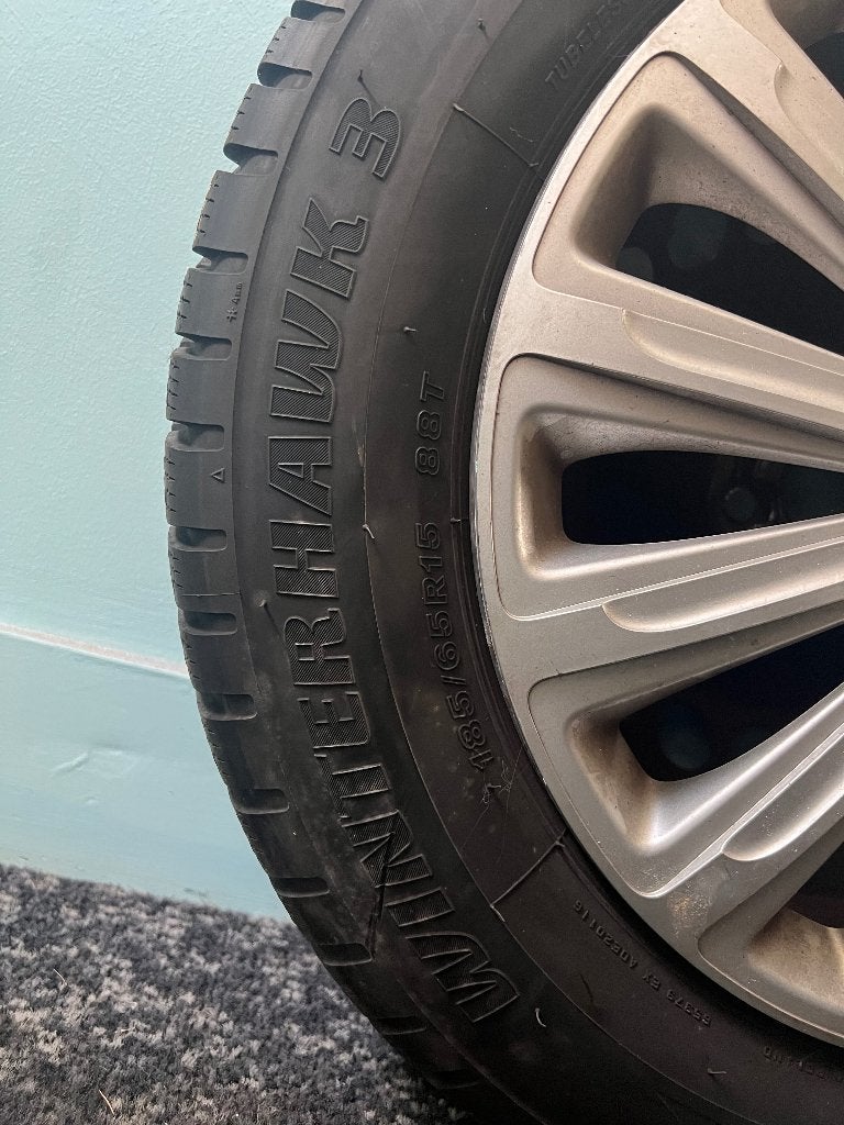 Opel Corsa 2019 winterbanden met velgen 185/65R15, Auto-onderdelen, Banden en Velgen, Ophalen, Gebruikt, 15 inch, Banden en Velgen
