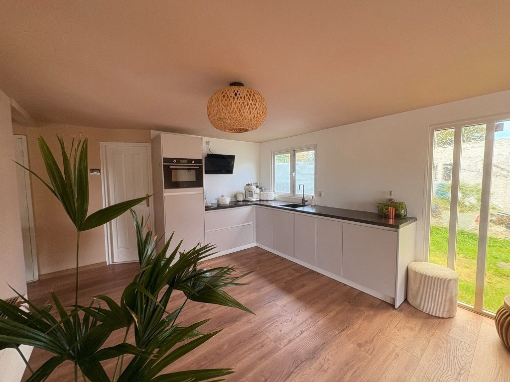 UNIEK! Chalet met woonbestemming op 325 m² EIGEN GROND, 2 slaapkamers, Noord-Holland, Verkoop zonder makelaar, 77 m²