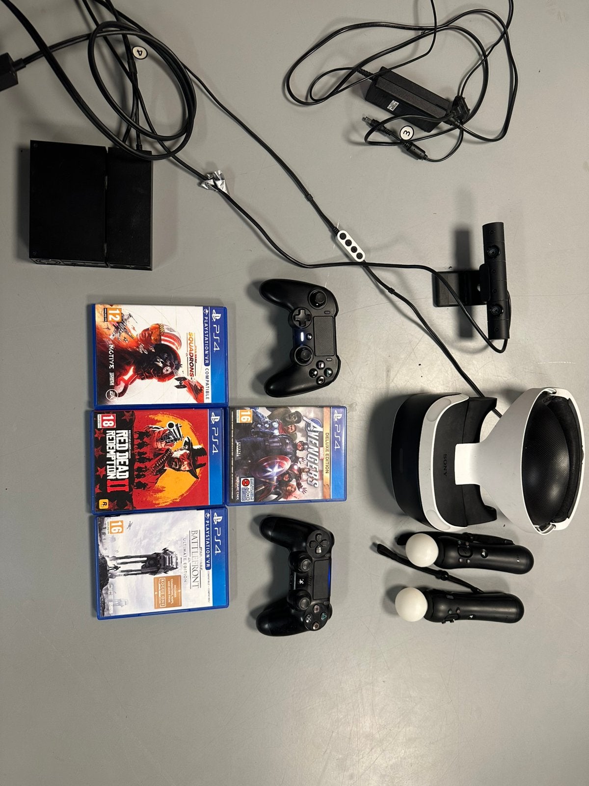 PlayStation 4 Pro 1TB + VR-set + 2 Controllers + 4 Games, Spelcomputers en Games, Spelcomputers | Sony PlayStation 4, Ophalen