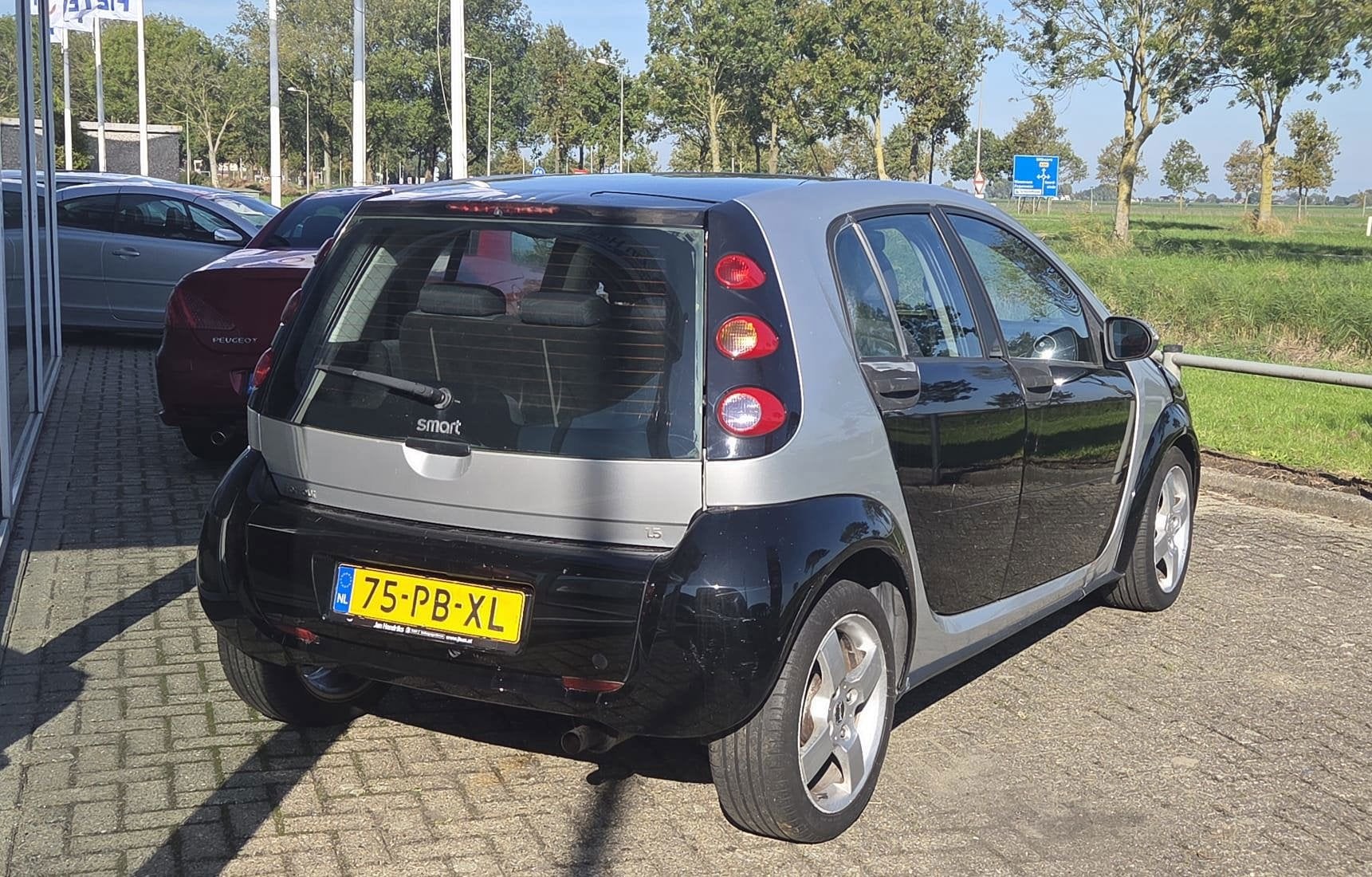 Smart Forfour 1.5 pulse, Auto's, Stof, 4 cilinders, Origineel Nederlands, Bedrijf