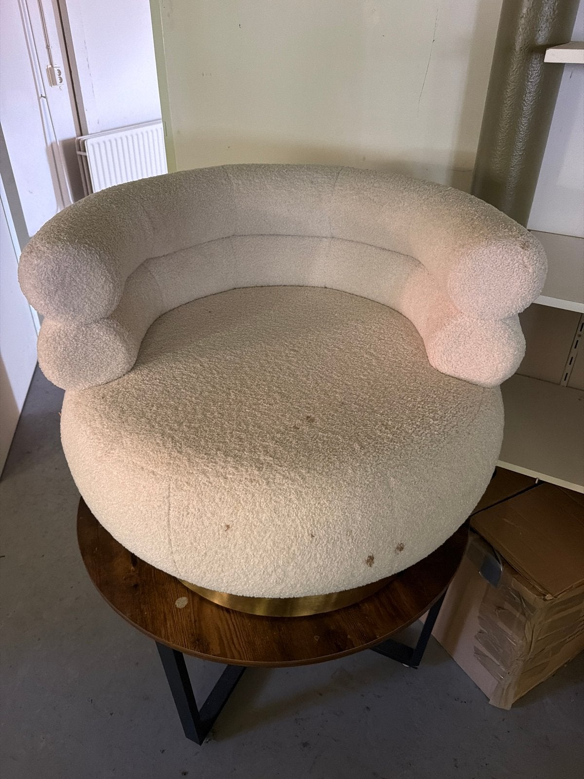 Moderne Bouclé Fauteuil - Oosterbaan Design, Huis en Inrichting, Stoelen, Ophalen, Gebruikt, Overige kleuren, Eén