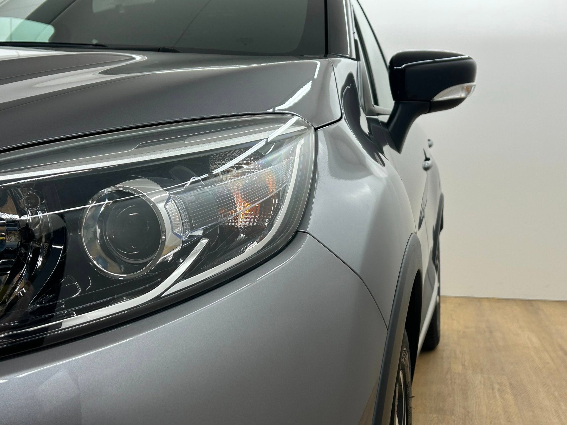 Renault Captur Occasion 0.9 TCe Dynamique | Grijs | Tweedeha, Voorwielaandrijving, Gebruikt, Zwart, 49 €/maand