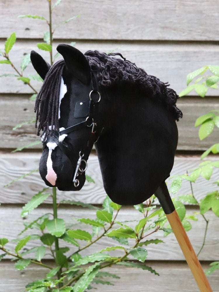 Hobby horse +GRATIS hoofdstel️, Dieren en Toebehoren, Ophalen of Verzenden, Zo goed als nieuw, Zwart, Hoofdstel