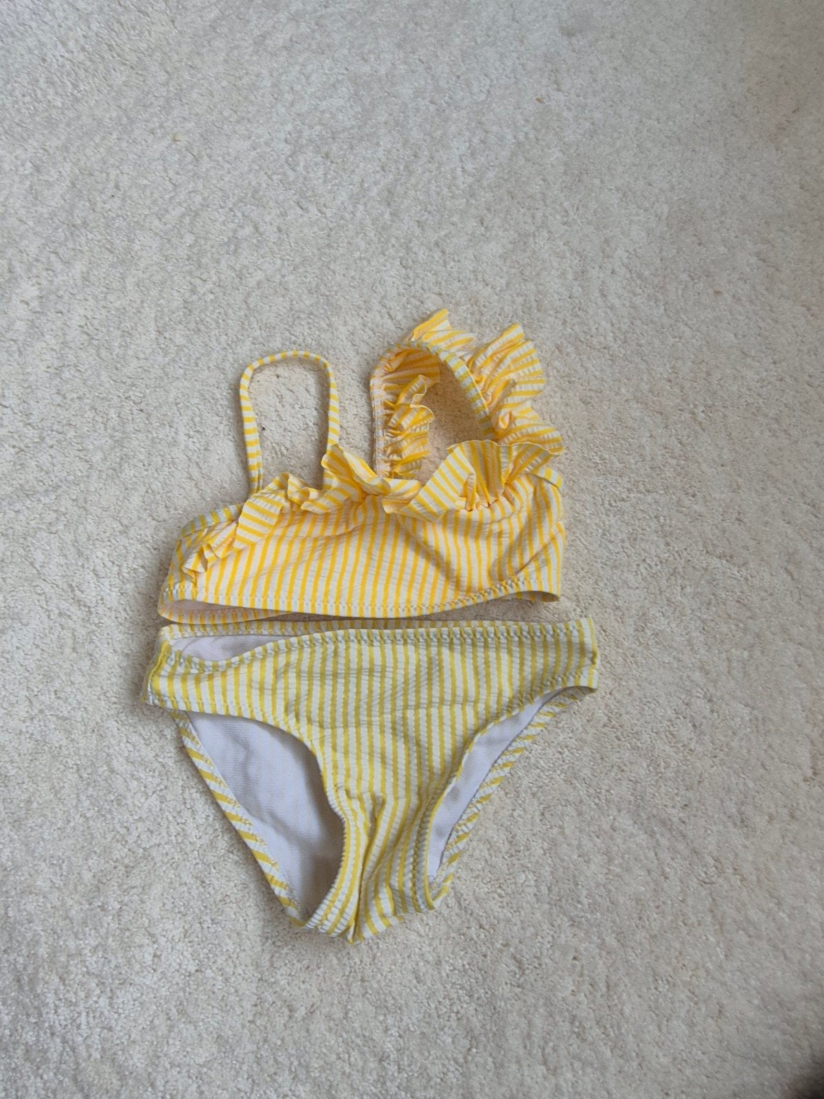 Geel gestreepte bikini met ruches - Maat 98/104, Kinderen en Baby's, Kinderkleding | Kinder-zwemkleding, Maat 98, Bikiniset, Meisje