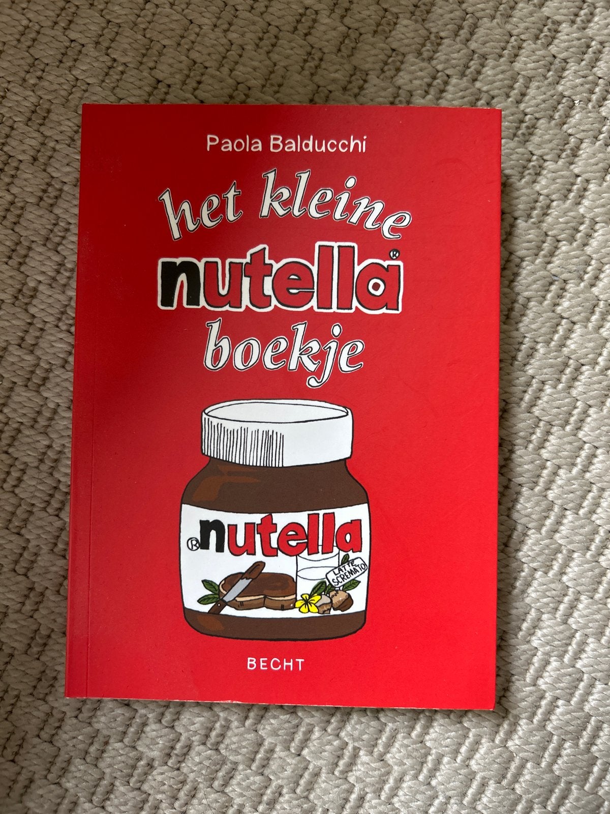 Het kleine Nutella boekje - Recepten voor de Nutella liefheb, Ophalen of Verzenden, Zo goed als nieuw, Italië, Taart, Gebak en Desserts