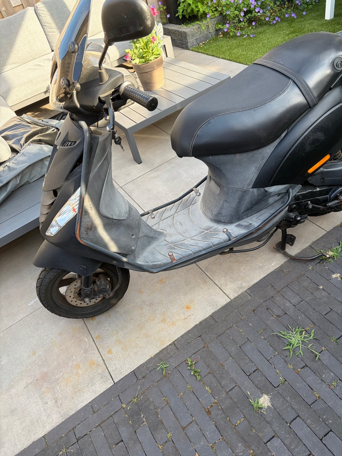 Piaggio Zip 4T - Zwart, Fietsen en Brommers, Scooters | Piaggio, Ophalen, Gebruikt, Maximaal 45 km/u, Zip