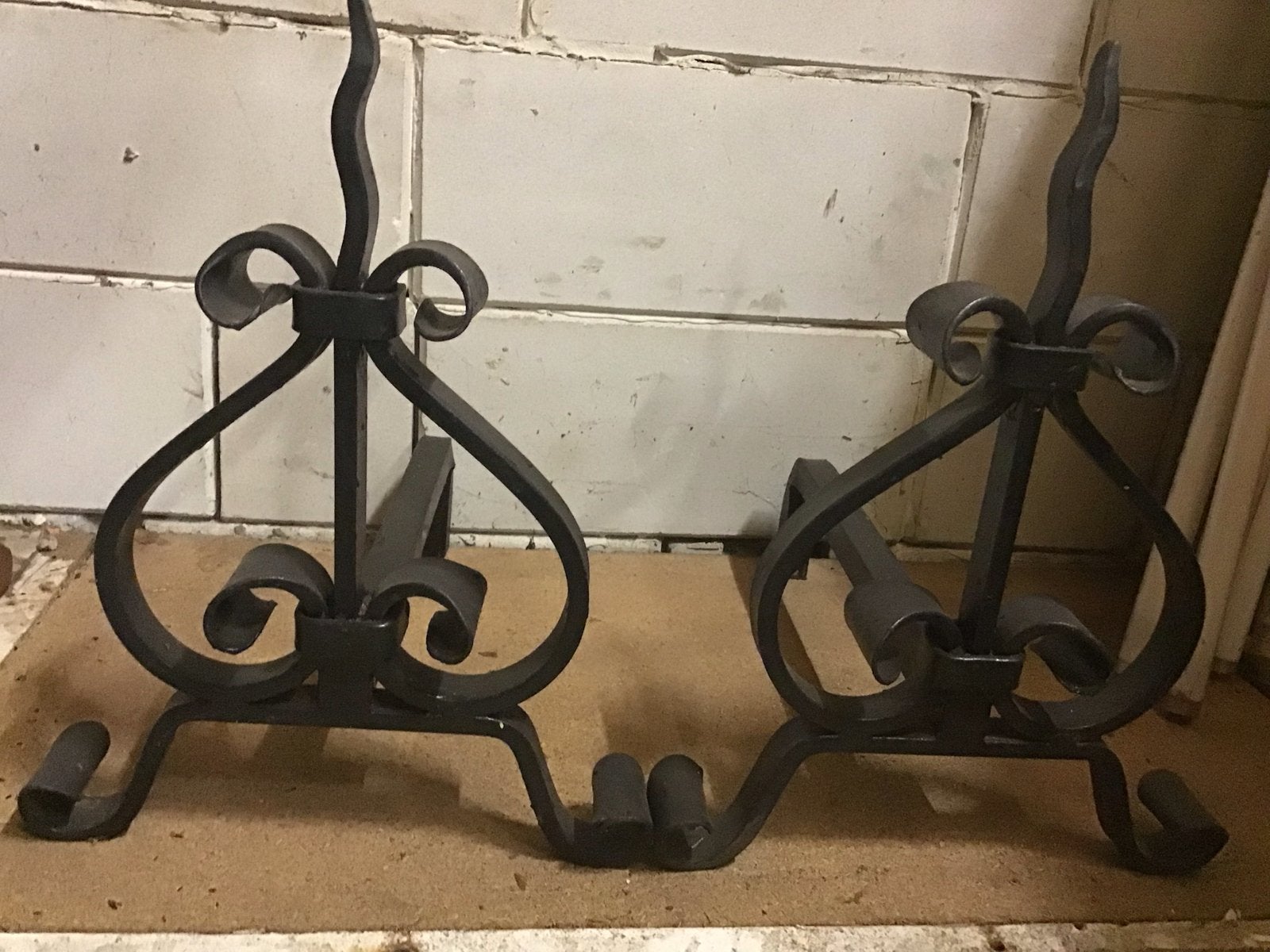 Antieke smeedijzeren haardbokken - set van 2, Ophalen, Gebruikt, Vrijstaande haard, Overige soorten