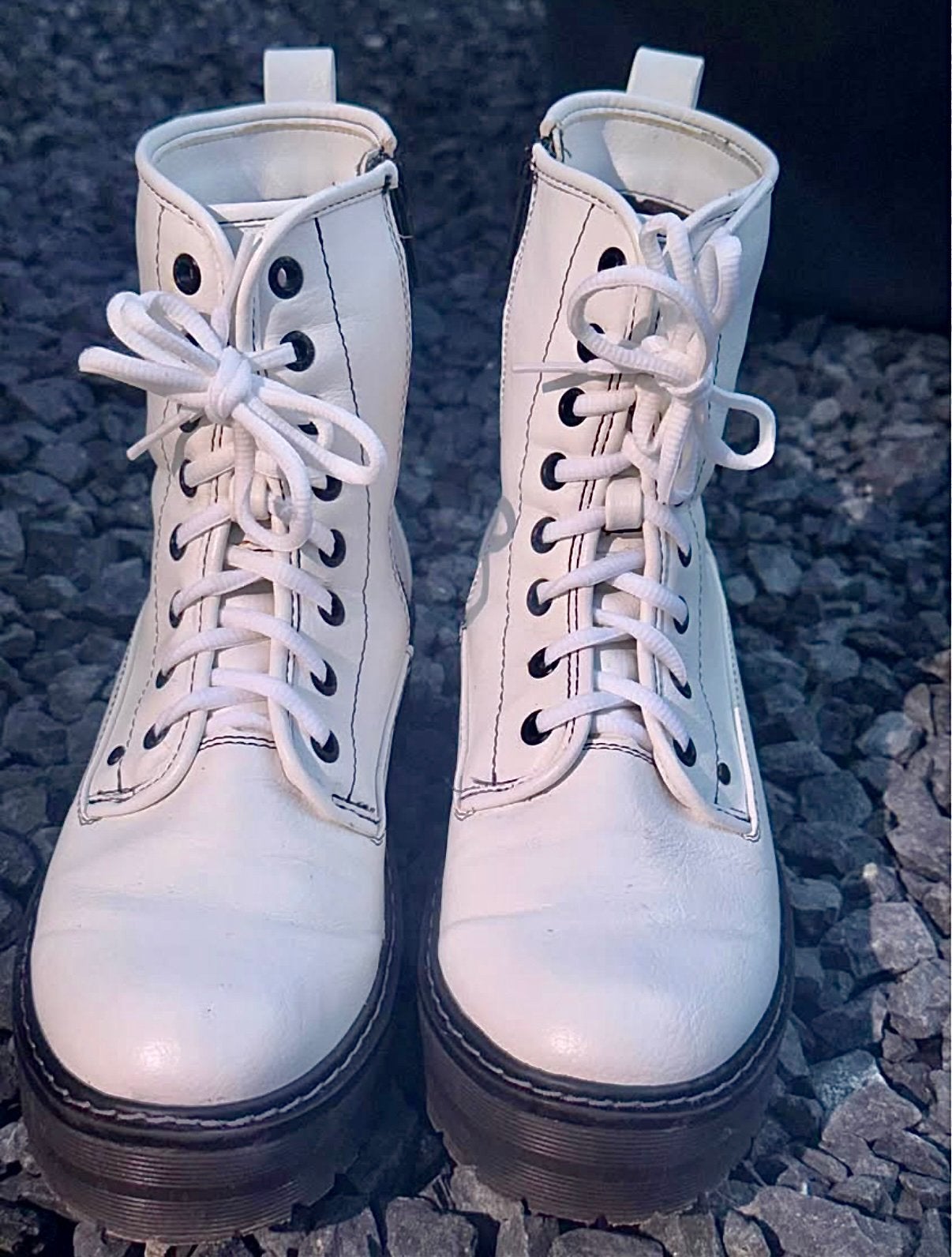 Witte Mustang laarzen / veterboots - Maat 38, Ophalen, Hoge laarzen, Wit, Zo goed als nieuw