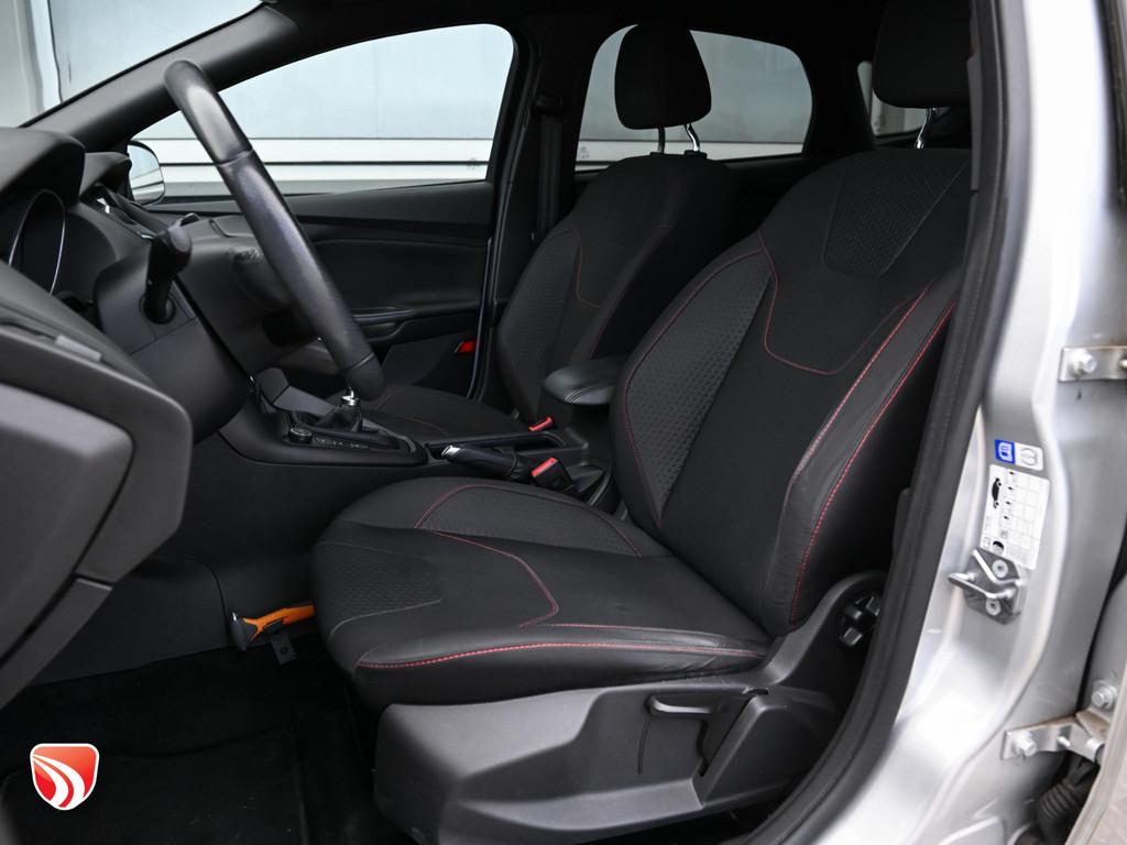 Ford Focus 1.0 ST-Line 125pk | Apple CarPlay | Camera | Clim, Gebruikt, Euro 6, Origineel Nederlands, 3 cilinders