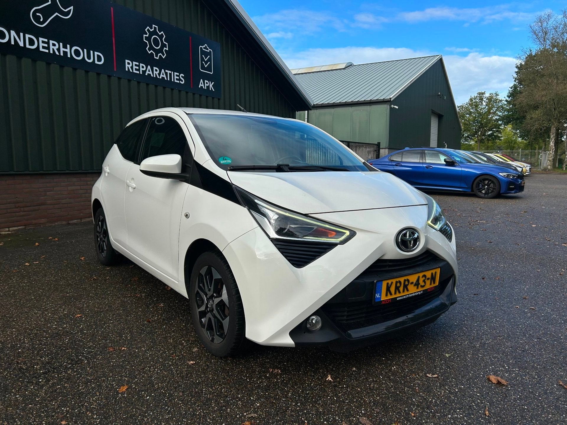 Toyota Aygo 1.0 VVT-i x-fun | Carplay | Airco | Camera |Velg, Voorwielaandrijving, Stof, Gebruikt, 4 stoelen