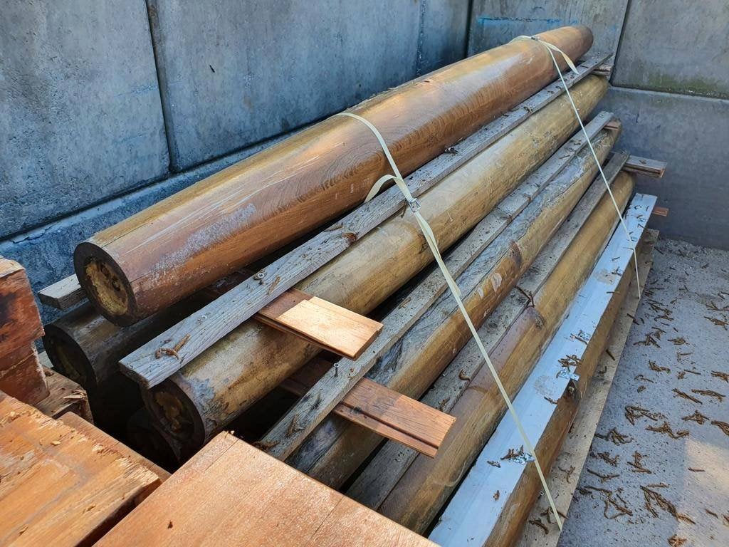 Hardhouten gelamineerde kegels staanders ( 091 ), Ophalen, Gebruikt, 250 cm of meer, Palen