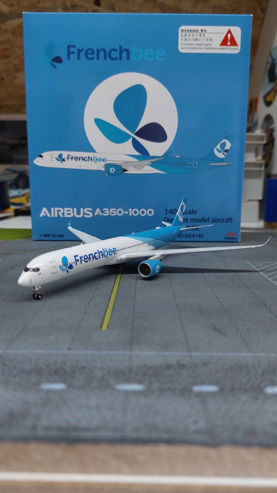 Frenchbee Airbus A350-1000 Schaalmodel 1:400, Ophalen of Verzenden, Zo goed als nieuw