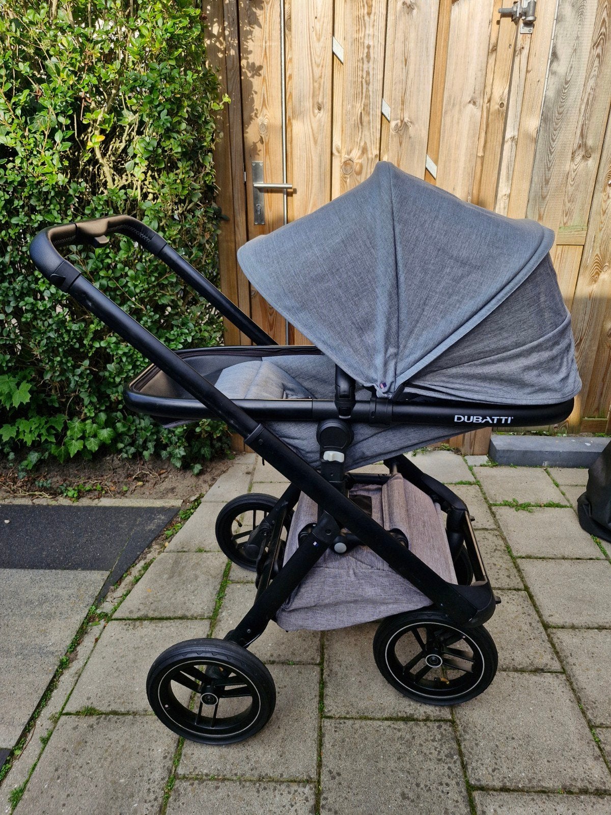 dubatti kinderwagen 2 in 1 grijs/zwart incl voetenzak, Gebruikt, Luchtbanden, Ophalen, Kinderwagen