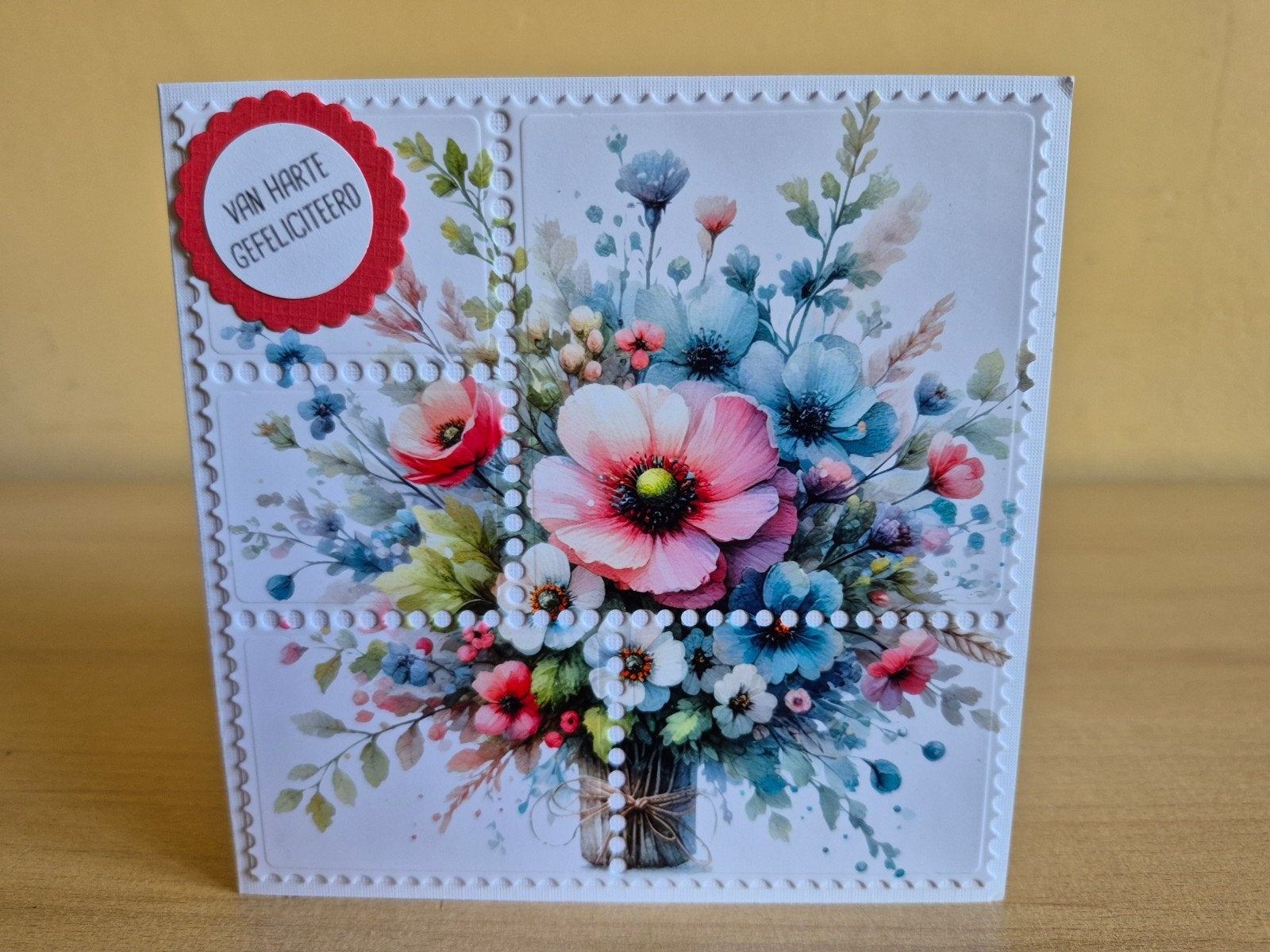 531a) zelfgemaakte kaart- bos fleurige bloemen, Ophalen of Verzenden, Nieuw, Overige thema's