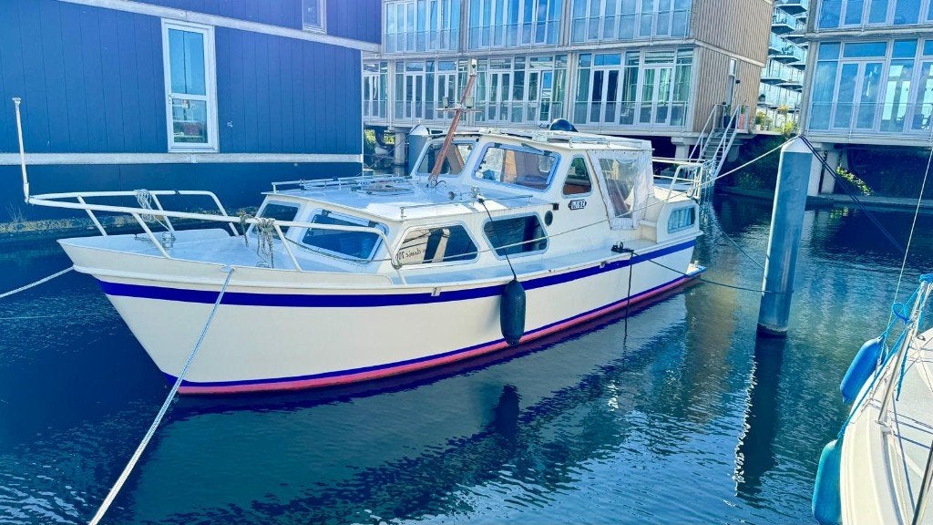 9.5 m steal boat with 2010 Vetus 85pk engine + bow thruster, Watersport en Boten, Motorboten en Motorjachten, 10 m, Gebruikt, Walstroom