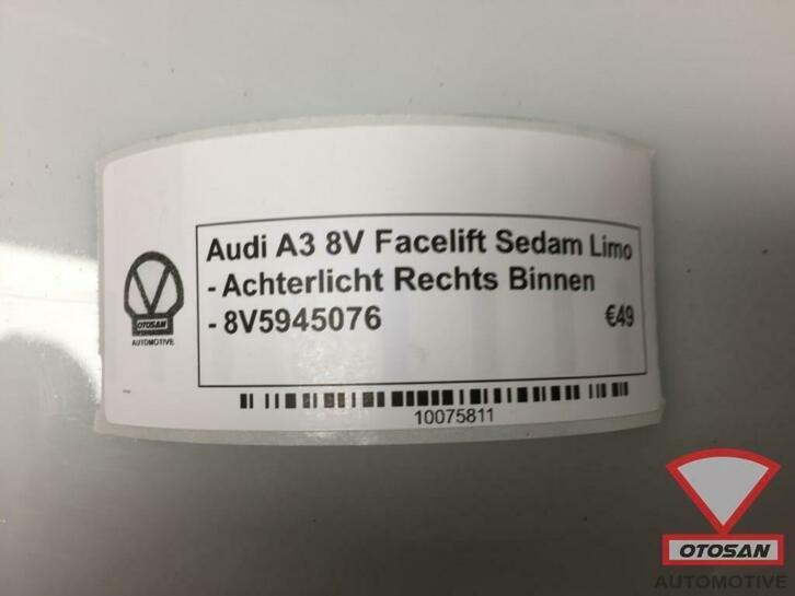 audi a3 8v facelift sedan achterlicht rechts binnen 8v594507, Auto-onderdelen, Verlichting, Gebruikt, AUDI AG, Auto-Union-Strasse 1
85045  Ingolstadt, DE