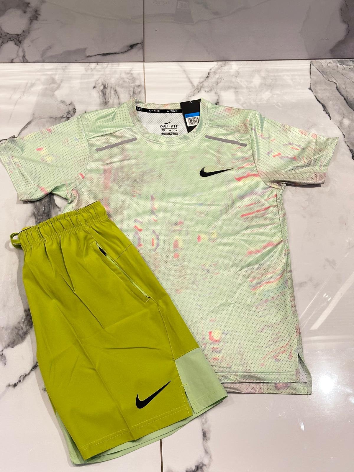 Nike zomerset - XL, Kleding | Heren, Sportkleding, Maat 56/58 (XL), Ophalen of Verzenden, Zo goed als nieuw, Groen