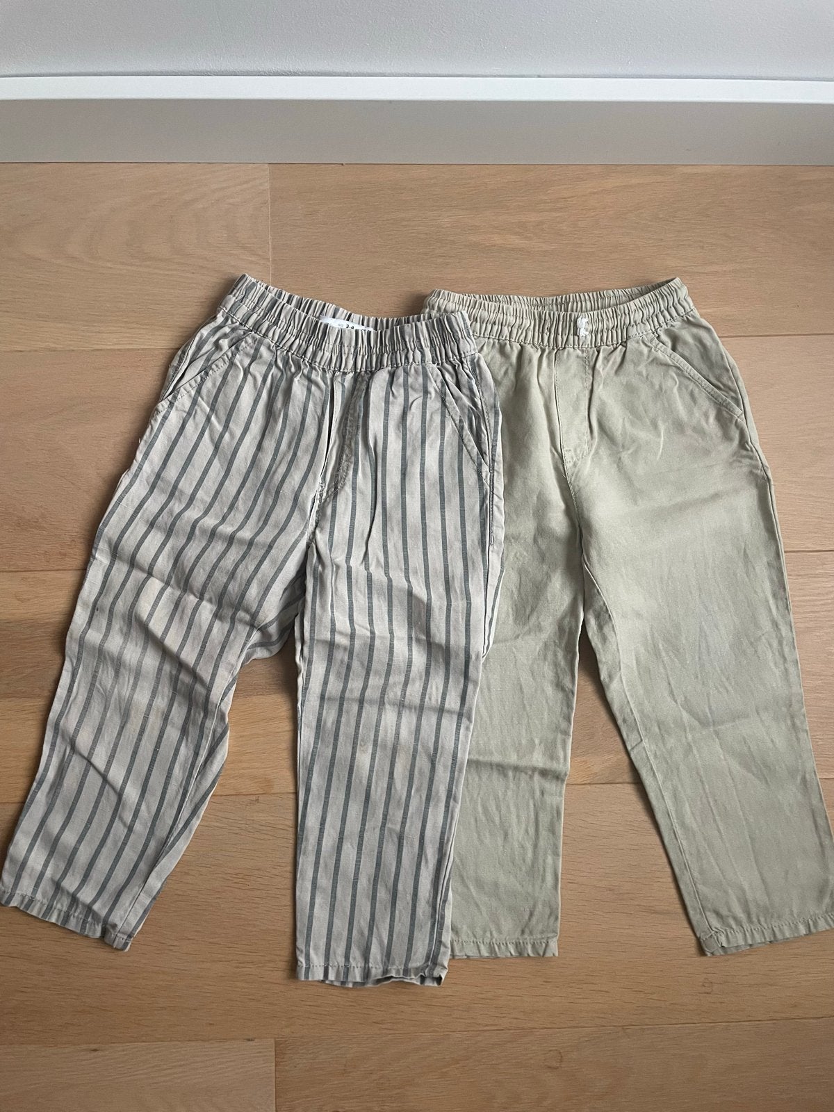 Set van 2 Zara zomer broeken maat 104 (3-4 jaar), Kinderen en Baby's, Kinderkleding | Maat 104, Ophalen of Verzenden, Zo goed als nieuw
