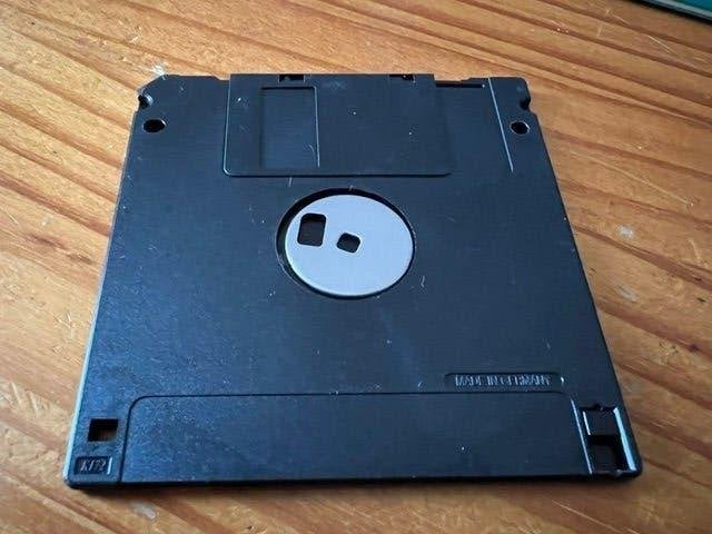 Floppy disk Fujifilm 2HD IBM Formatted, Ophalen of Verzenden, Fujitsu-Siemens