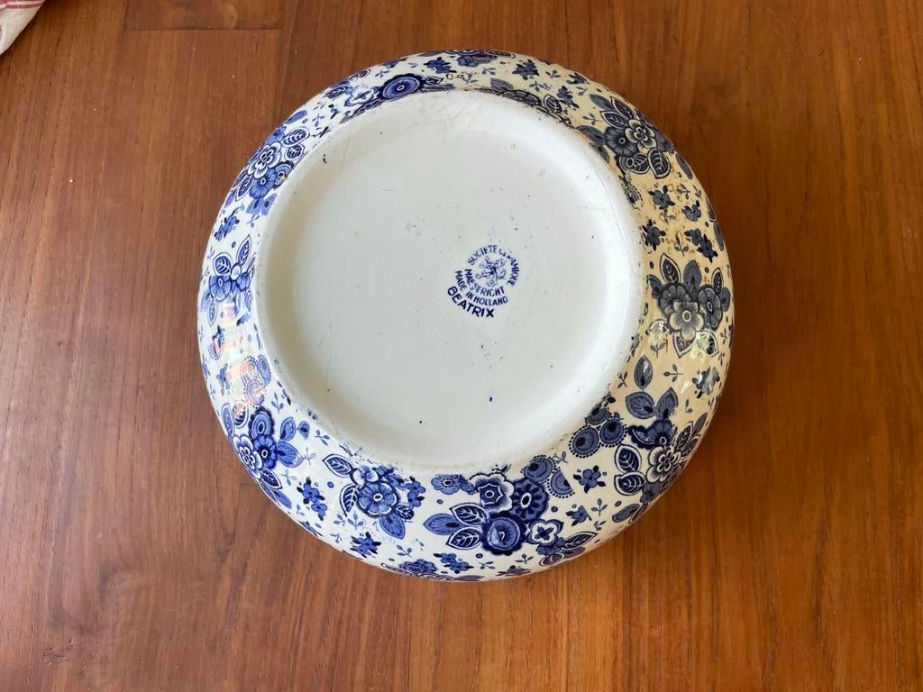Antieke Beatrix Societe Ceramique Maastricht kom, Antiek en Kunst, Antiek | Schalen, Ophalen