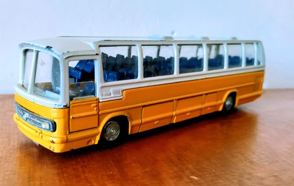 Tekno Mercedes O 302, Hobby en Vrije tijd, Modelauto's | 1:50, Ophalen of Verzenden, Zo goed als nieuw, Bus of Vrachtwagen, Tekno