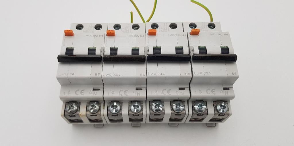 Holec Groepenkast Aardlekautomaat Alamat B6 30mA (4x), Hobby en Vrije tijd, Gebruikt, Onbekend, Ophalen of Verzenden, Onbekend